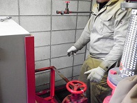 屋内栓呼水槽交換工事